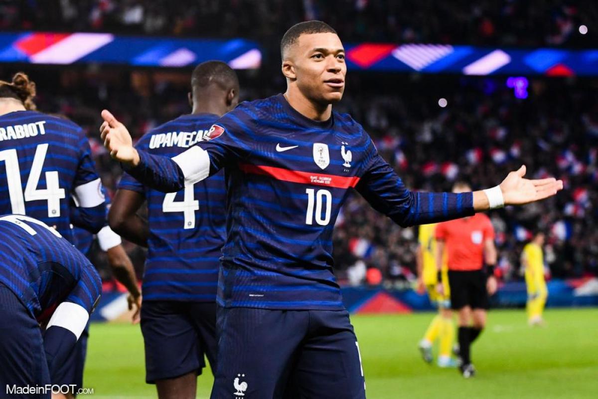 Kylian Mbappé avec les Bleus