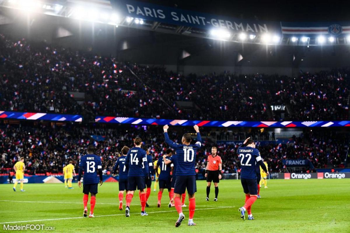 Joie des Bleus devant leurs supporters 