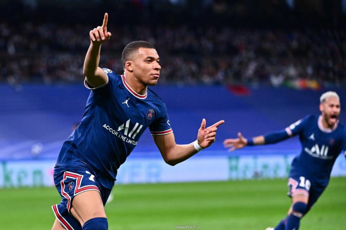 Kylian Mbappé avec le PSG.
