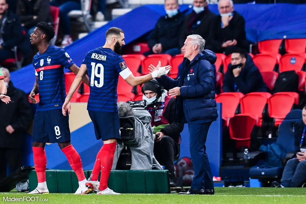 Karim Benzema et le sélectionneur français Didier Deschamps