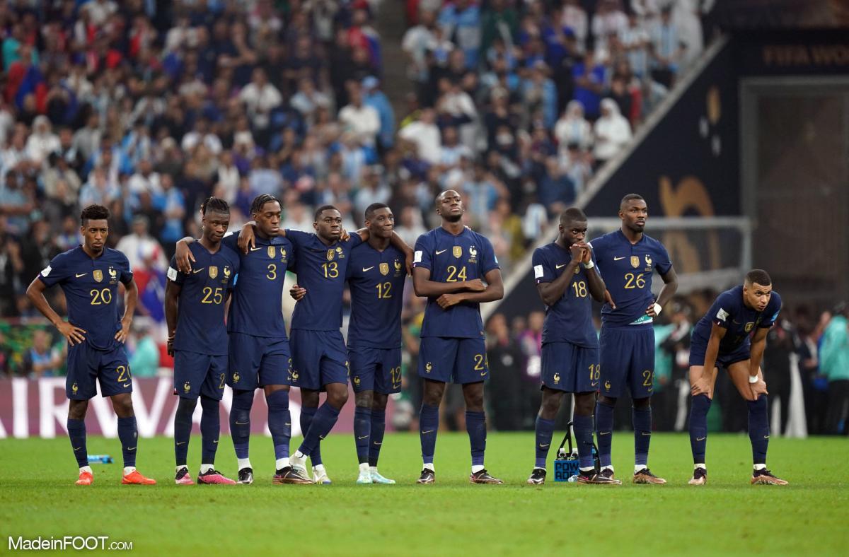 L'équipe de France lors de la séance de tir au but lors de la finale de la Coupe du Monde face à l'Argentine