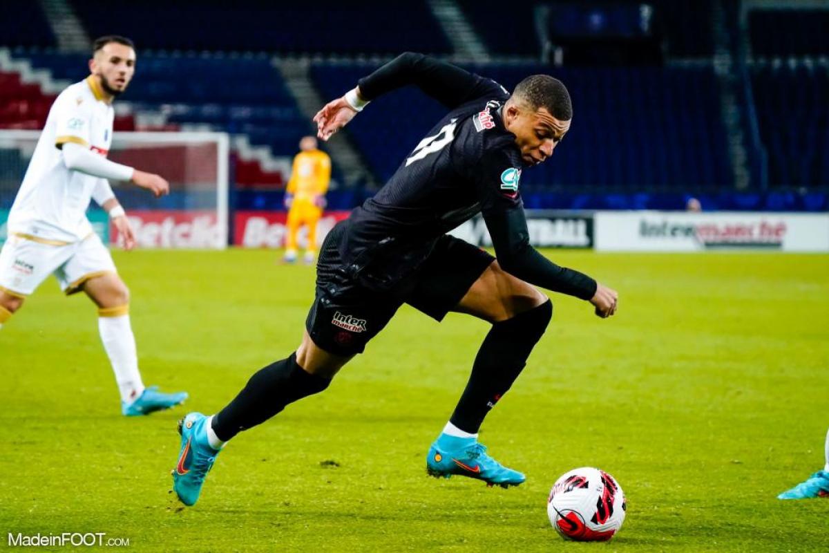 Kylian Mbappé avec le PSG.