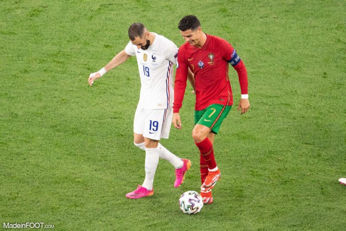 Ronaldo et Benzema rigolent ensemble