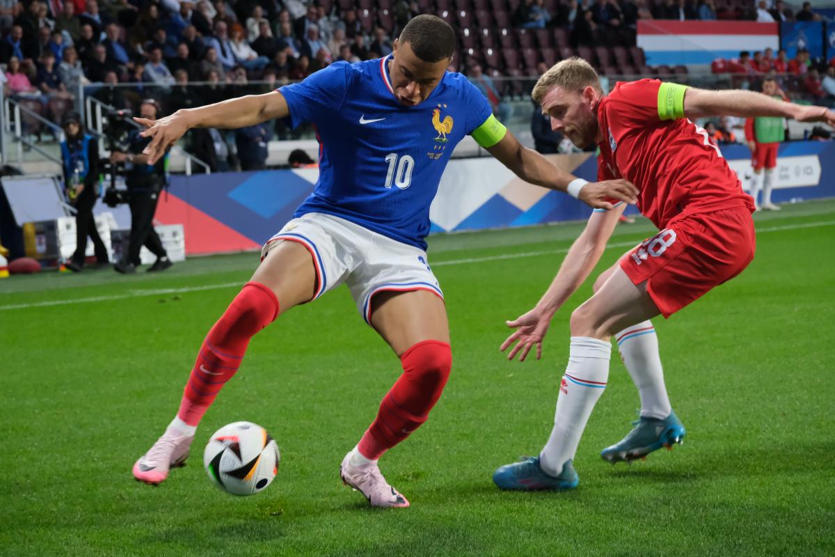 Kylian Mbappé avec l'équipe de France