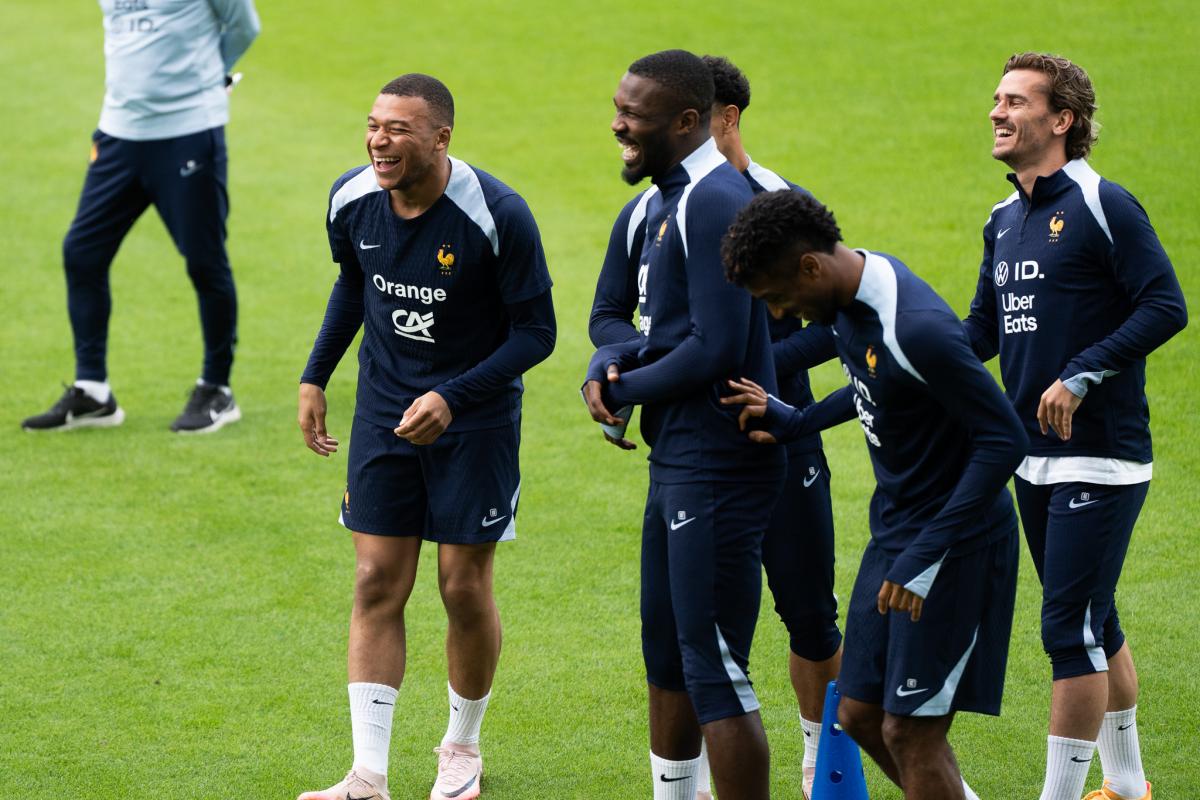 Kylian Mbappé et Marcus Thuram 