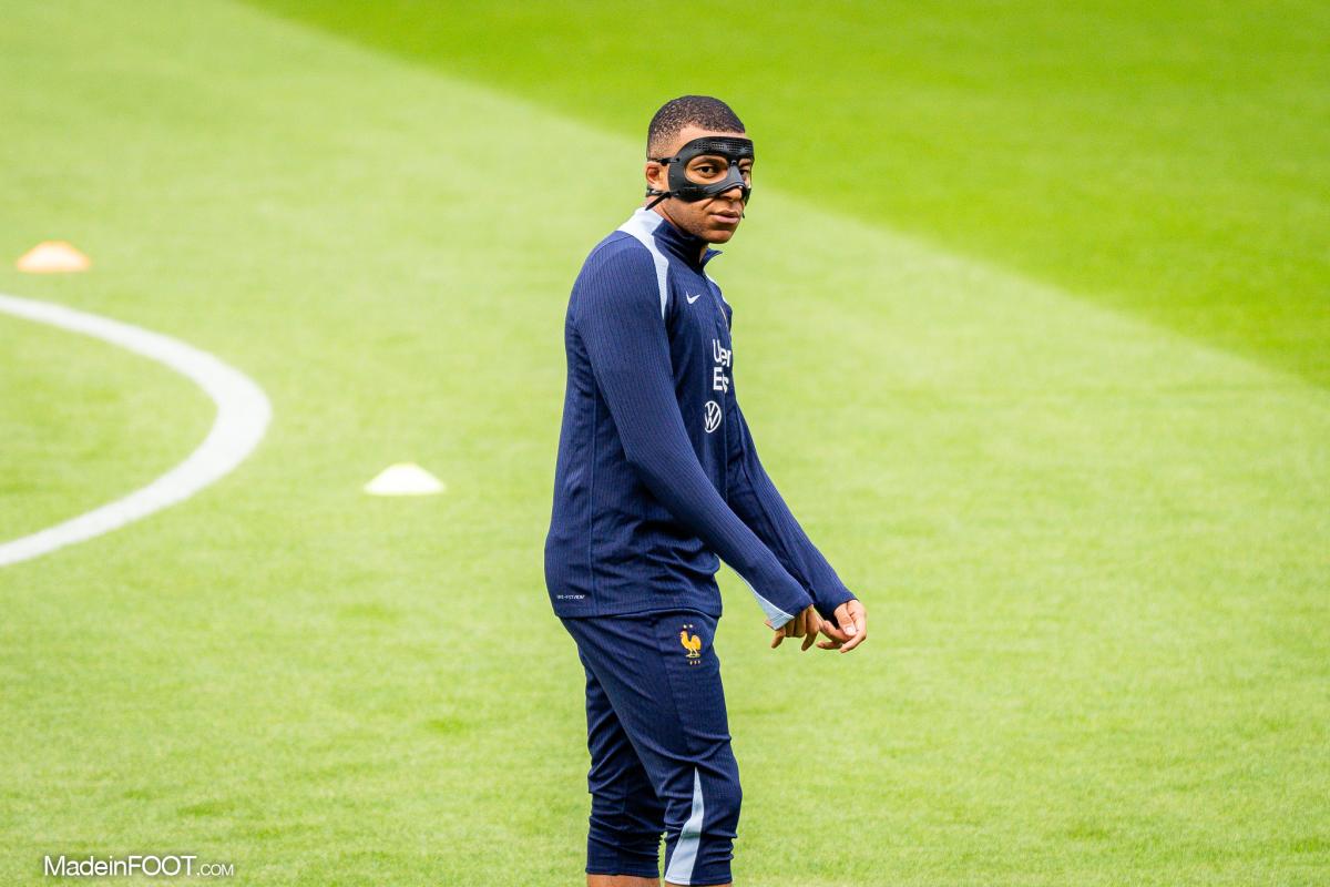 Kylian Mbappé avec l'EDF.