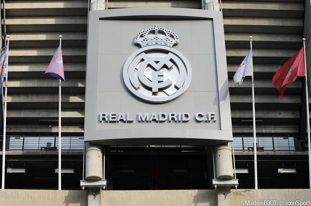 Le Real Madrid s'intéresse à Pellistri.
