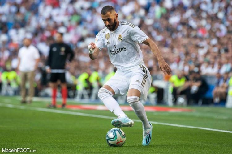 Karim Benzema surpris en train de pester contre le match de Vinicius Jr