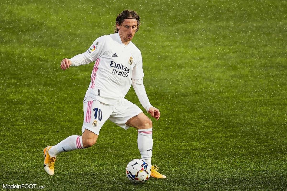 Modric avec le ballon