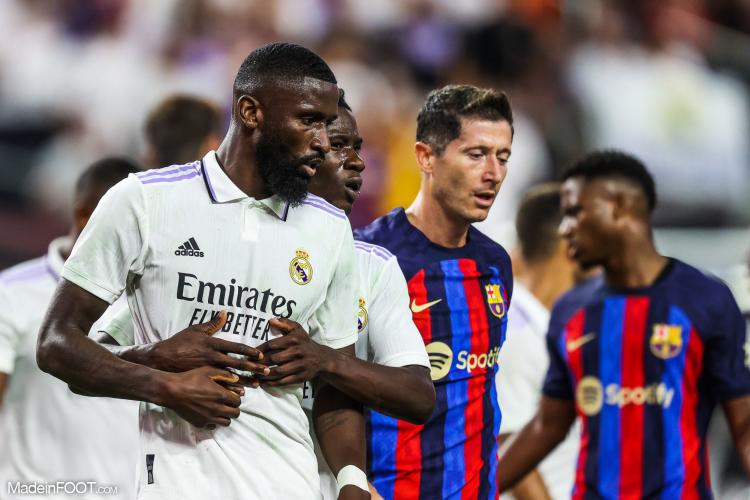 Les compos officielles du match entre le Real Madrid et le FC Barcelone.