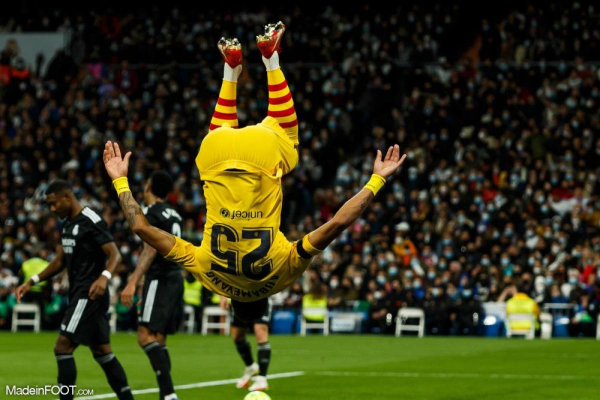 Aubameyang célébrant son but 