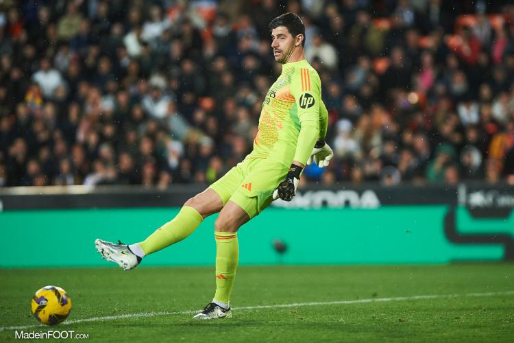 Thibaut Courtois sous le maillot du Real Madrid.