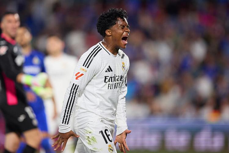 Mercato - Endrick va bel et bien s'engager à l'OL