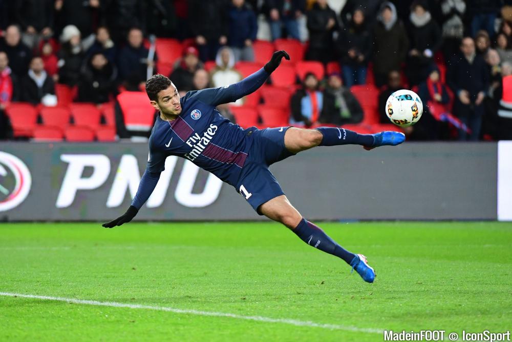 Benzema voit Ben Arfa aussi fort que Messi techniquement