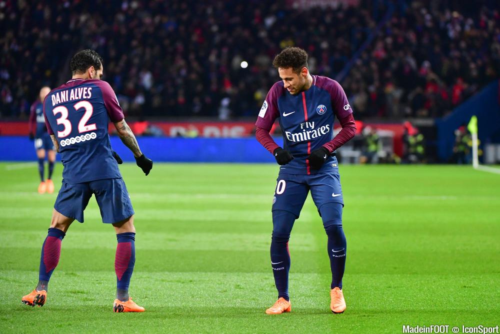 Dani Alves et Neymar restent en contact
