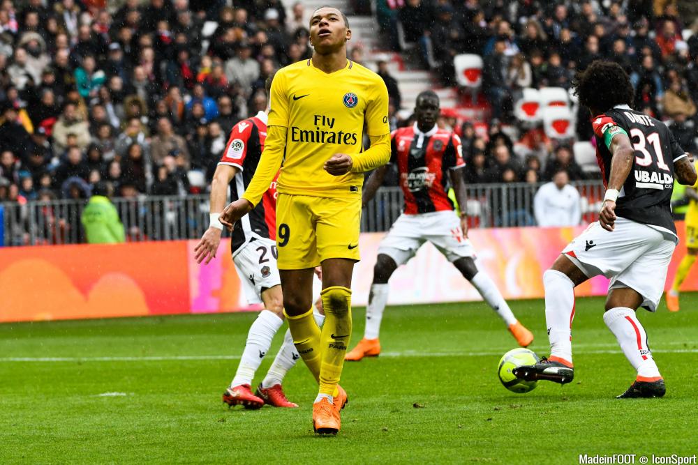 Kylian Mbappé lors d'un match de L1 avec le PSG