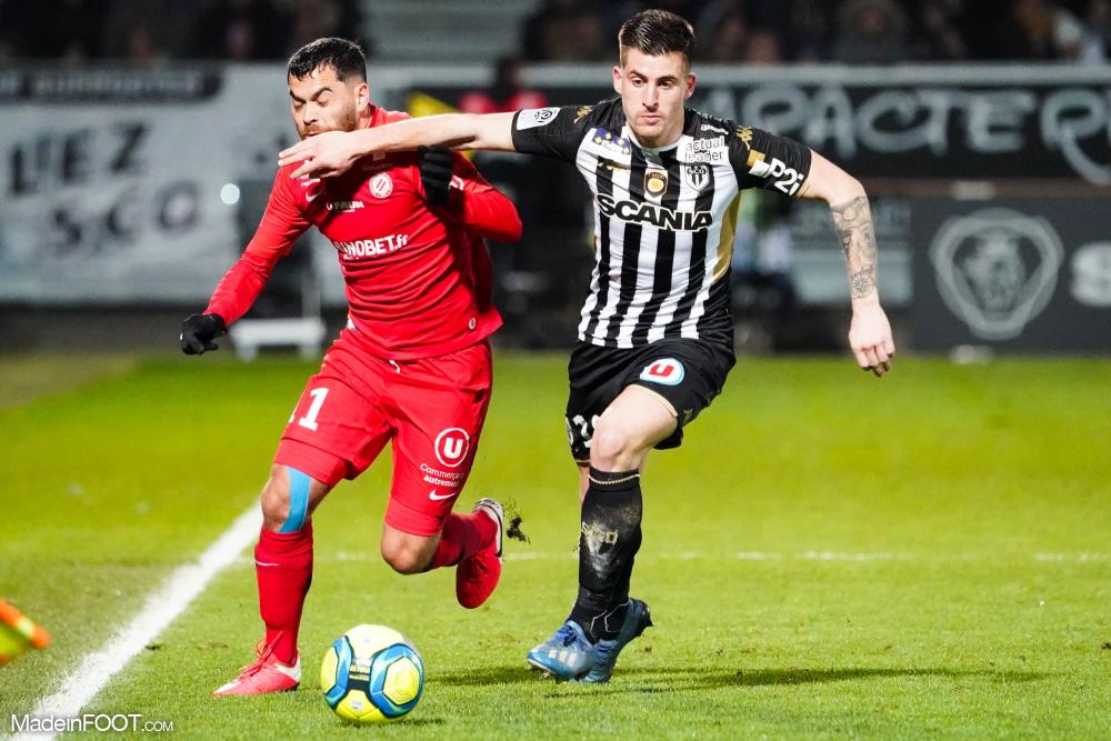 Yvan Le Mée vend le profil de Santamaria au Real Madrid