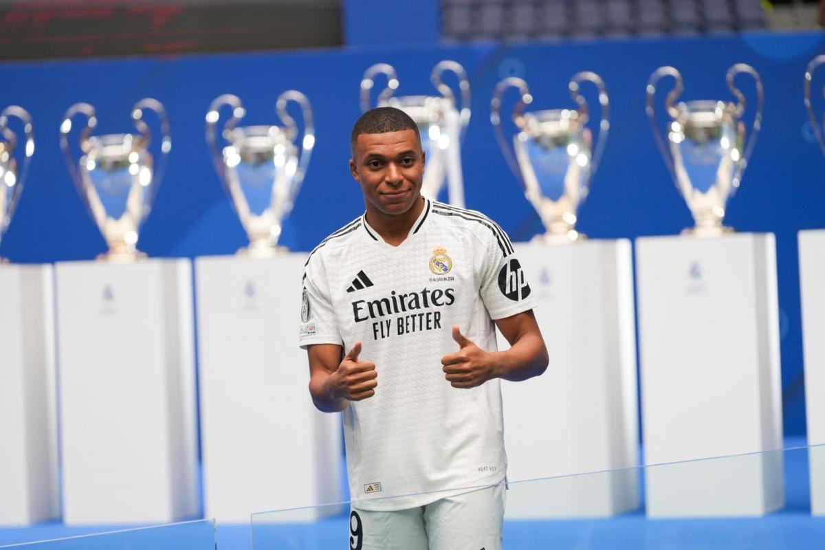 T-shirt Real Madrid home – Mbappé – 2025/2026 – Overdose Sport