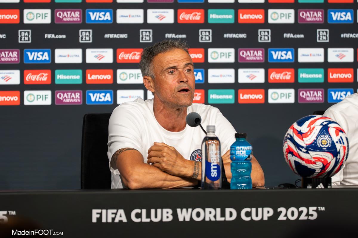 Luis Enrique en conférence de presse