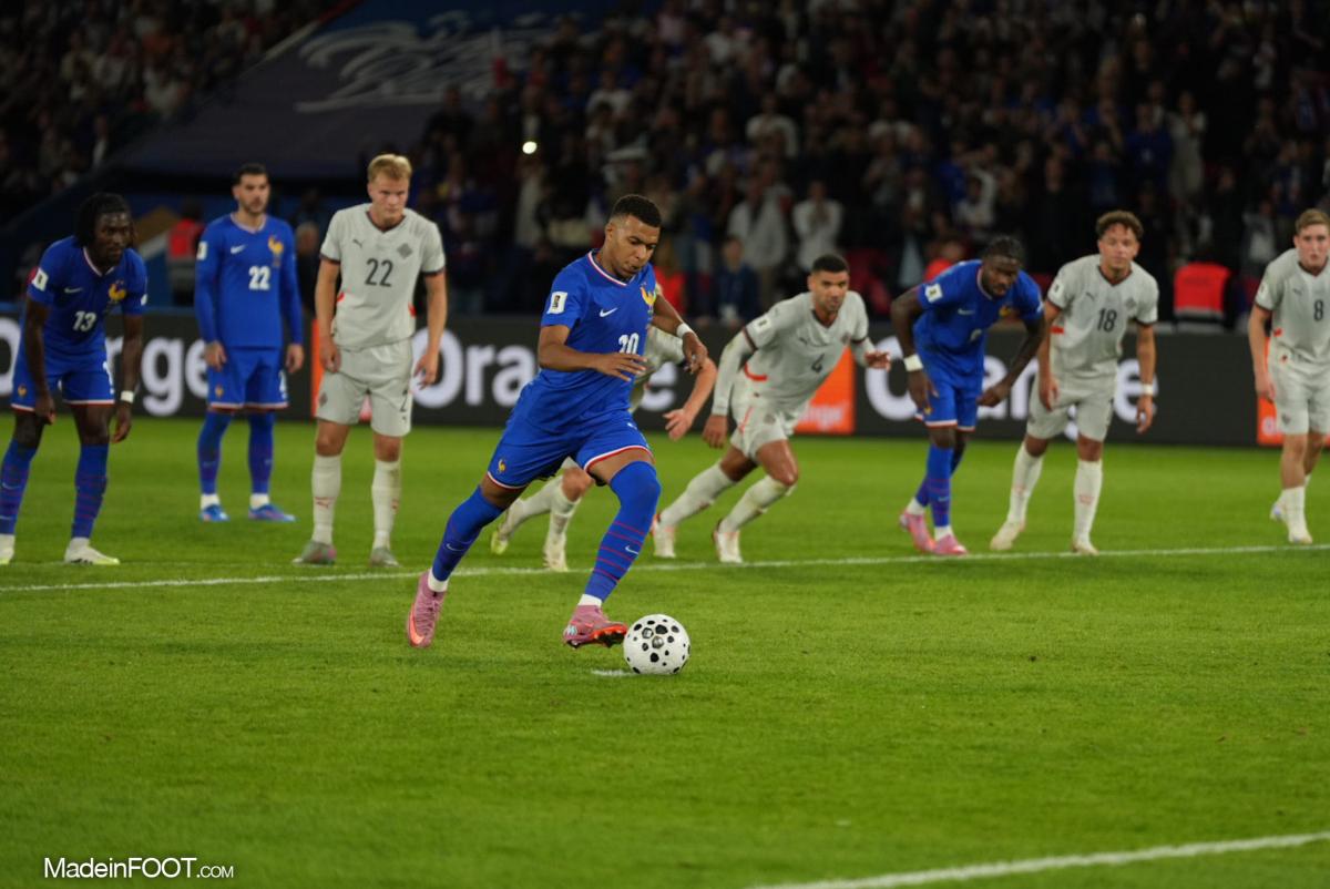 Les compos officielles du match entre l'équipe de France et l'Azerbaïdjan.