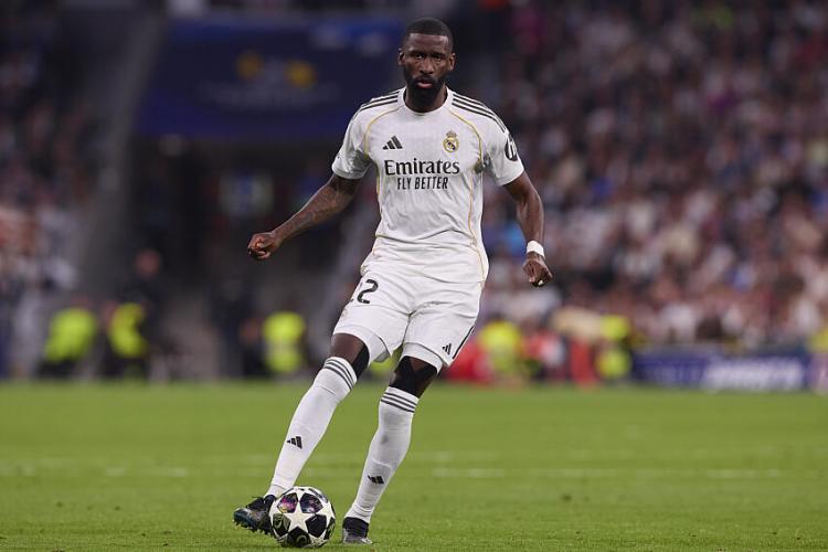 Les compos officielles du match entre le RCD Espanyol Barcelone et le Real Madrid.