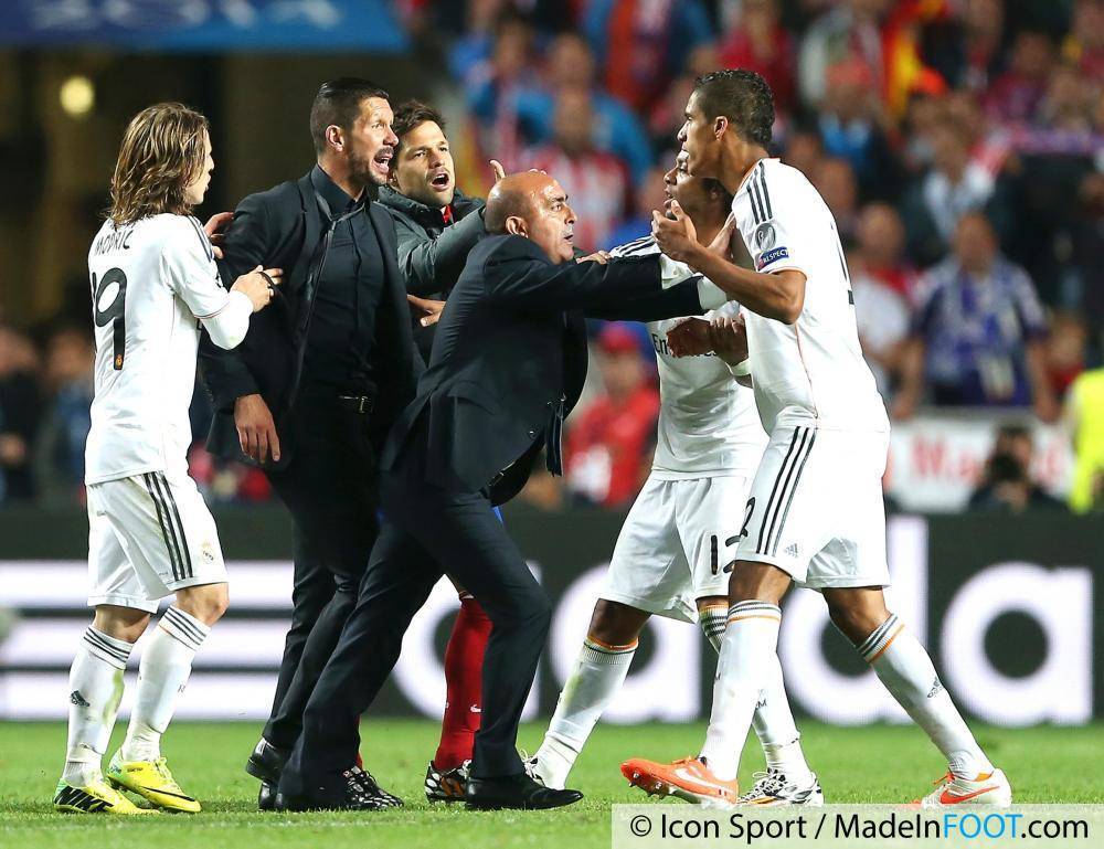 Marcelo (en arrière-plan) et Raphaël Varane ont joué 10 saisons ensemble au Real Madrid