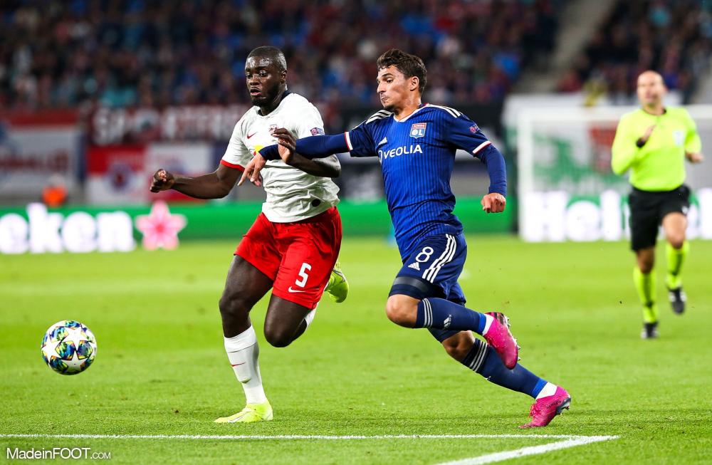 Dayot Upamecano face à l'OL en LDC cette saison.