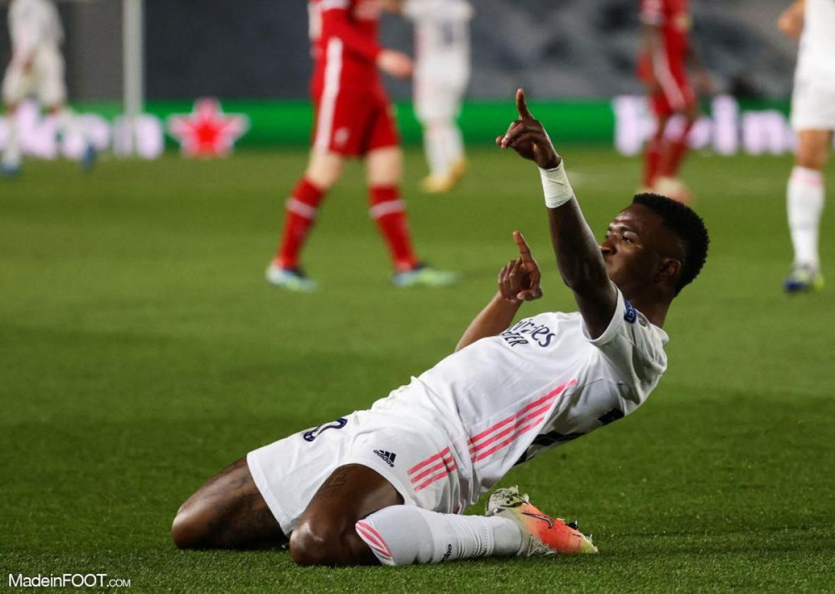 Vinicius célébrant son but