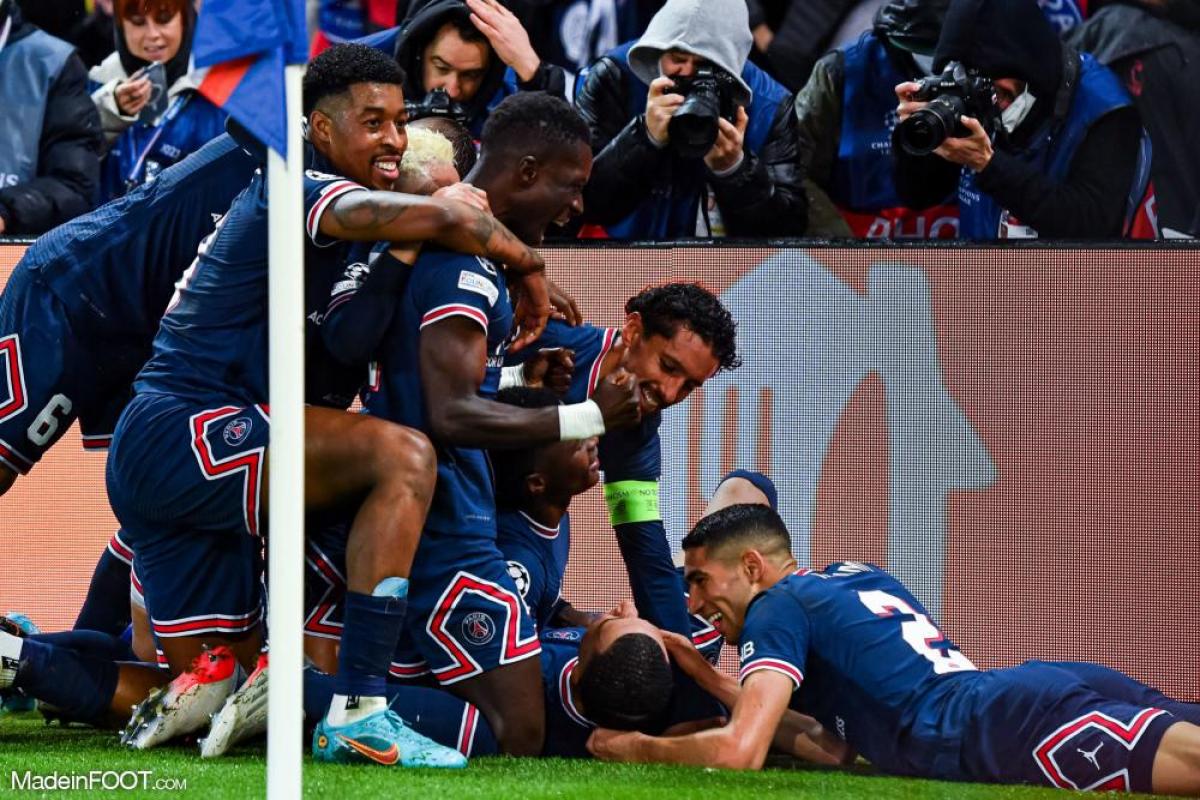 Le PSG célèbre son but face au Real Madrid