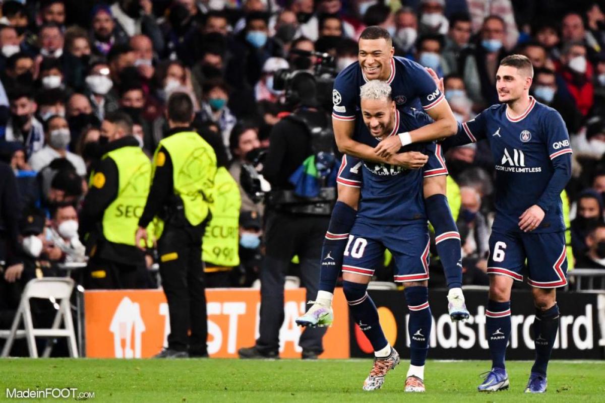 Marco Verratti aux côtés de Kylian Mbappé et Neymar