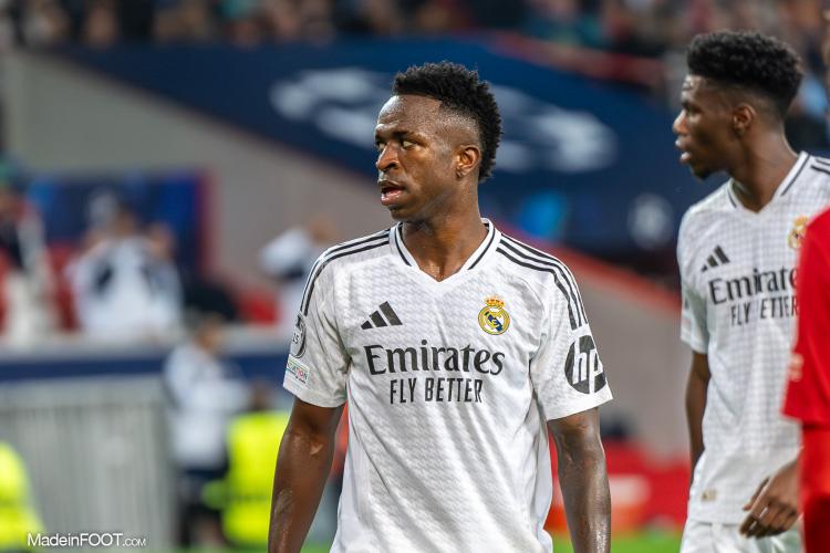 Real Madrid - Vinicius Junior provoqué par un joueur de Majorque à quelques jours de la Super Coupe d'Espagne !