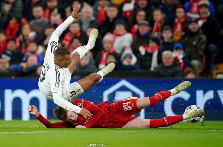 Kylian Mbappé avec le Real Madrid