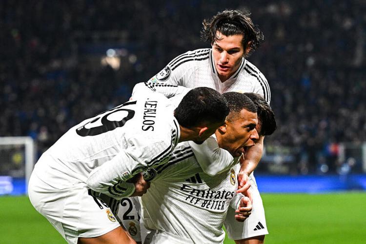 Le Real Madrid a gagné 2 buts à 1 face à Valence.