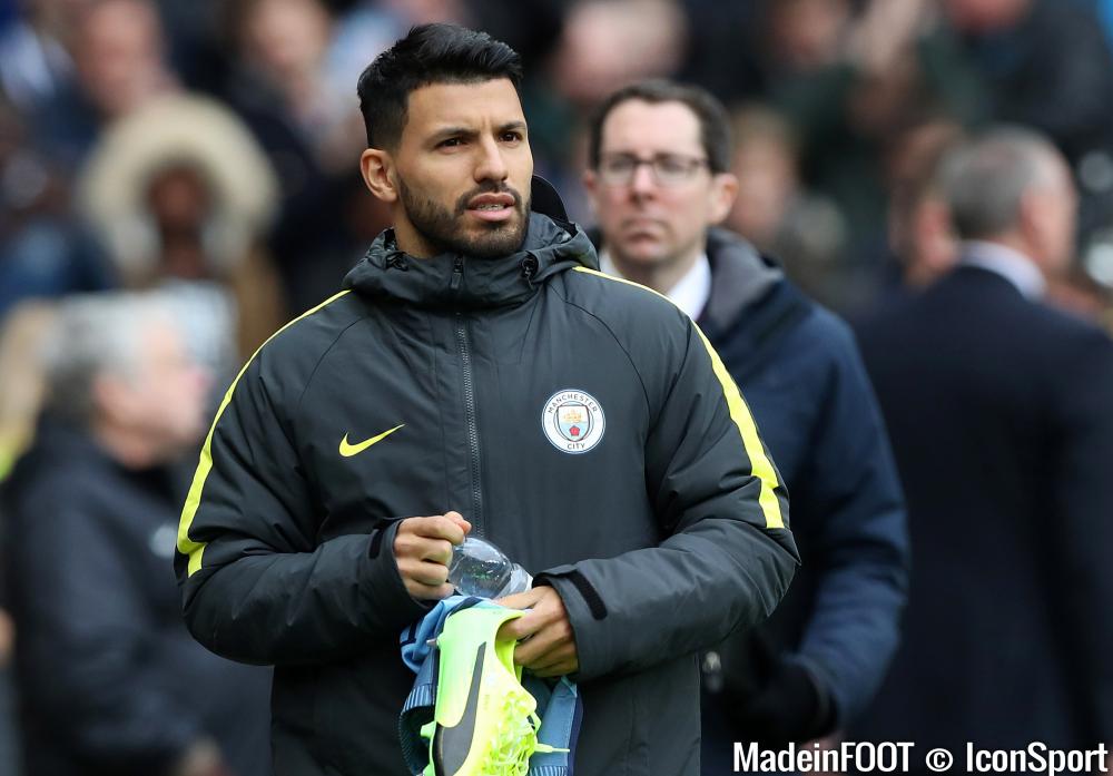 Sergio Agüero voit le Real passer tranquillement face au PSG.